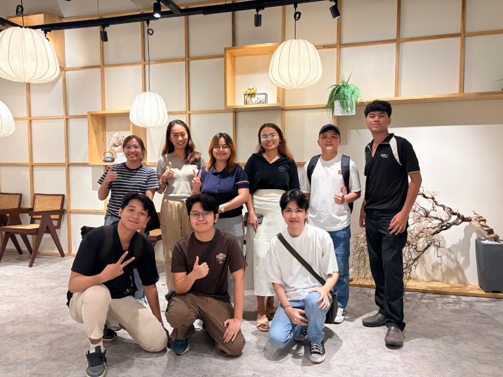 Five Months of Mentorship: Guiding Future Tech Graduates Through Real Industry Training